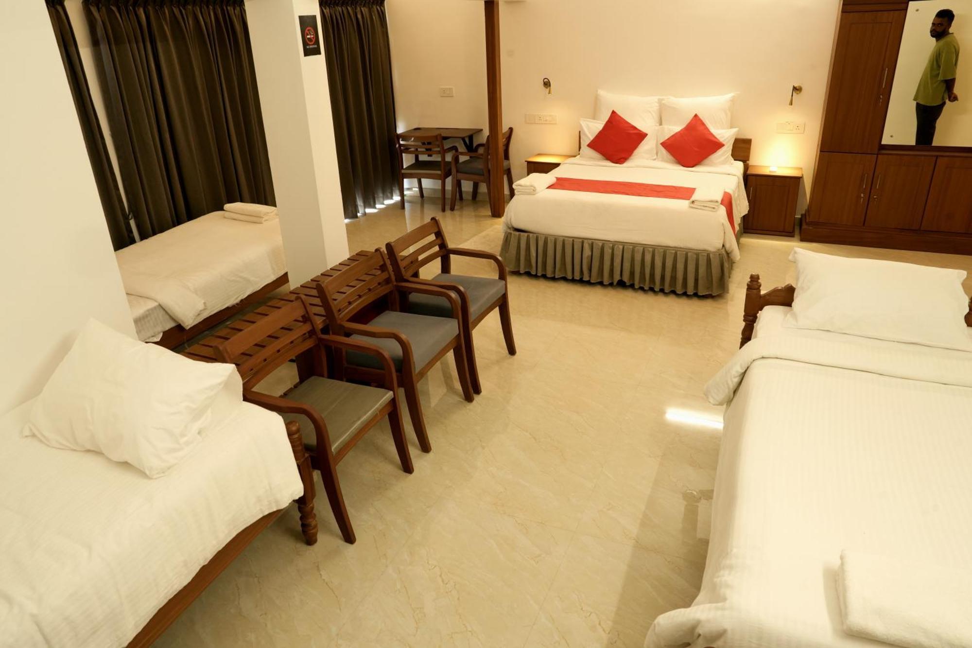 Alleppey Holiday Beach Resort Alappuzha Exteriér fotografie